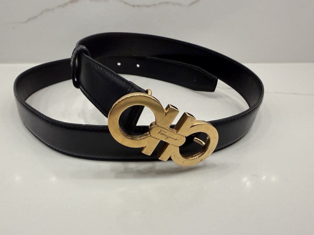 Salvatore Ferragamo Gancini Belt L Black Leather Gold Buckle Made Italy 23 6091